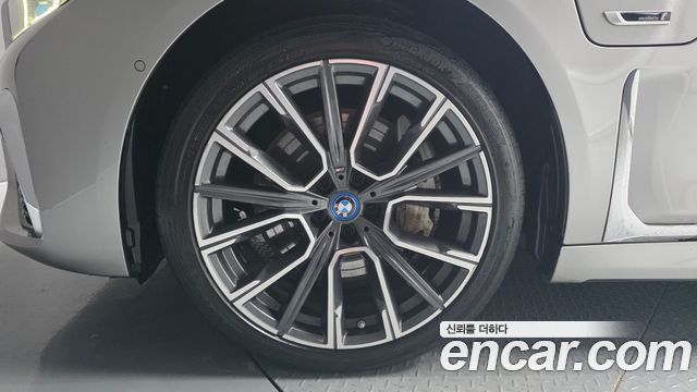 BMW 7 Series (G11) 745Le iPerformance M Sport 2022 — фото 5