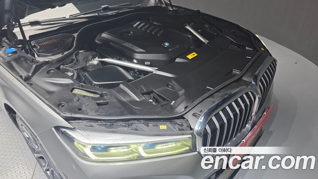 BMW 7 Series (G11) 745Le iPerformance M Sport 2022 — фото 6