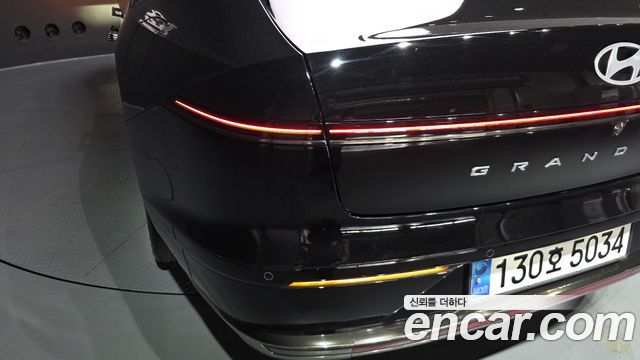 Hyundai Grandeur Hybrid (GN7) Calligraphy 2023 — фото 23