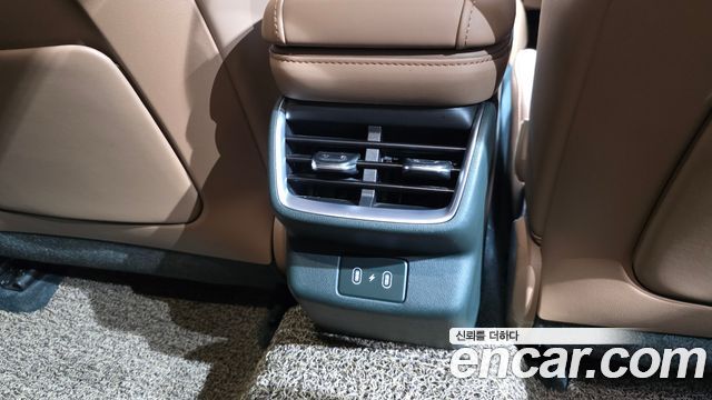 Hyundai Grandeur Hybrid (GN7) Calligraphy 2023 — фото 37
