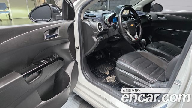 Chevrolet Aveo Hatchback 1.4 Turbo RS 2014 — фото 10