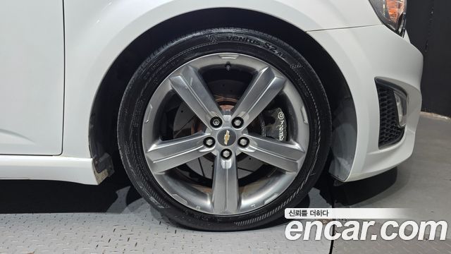 Chevrolet Aveo Hatchback 1.4 Turbo RS 2014 — фото 21