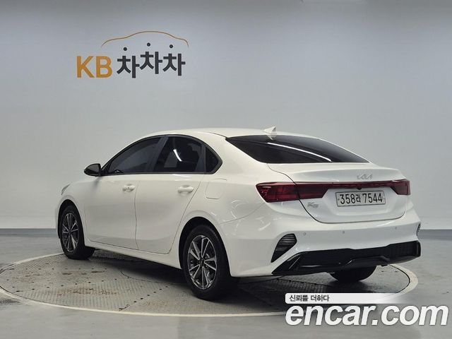 Kia K3 (II) 1.6 Trendy 2023 — фото 2