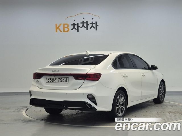 Kia K3 (II) 1.6 Trendy 2023 — фото 3