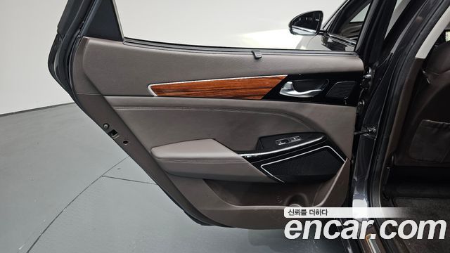 Kia K7 2.4 GDI Limited 2017 — фото 25