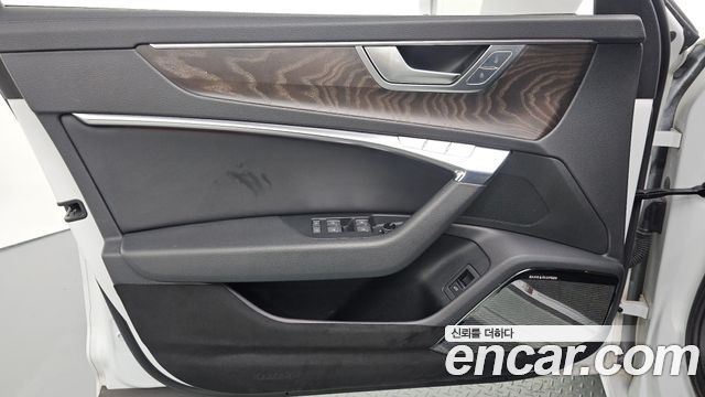 Audi A6 (C8) 40 TDI Premium 2020 — фото 24