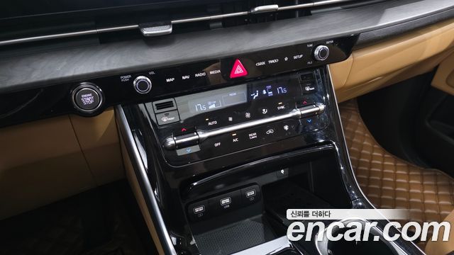 Kia Carnival (IV) Gasoline 9-Seater Signature 2023 — фото 21