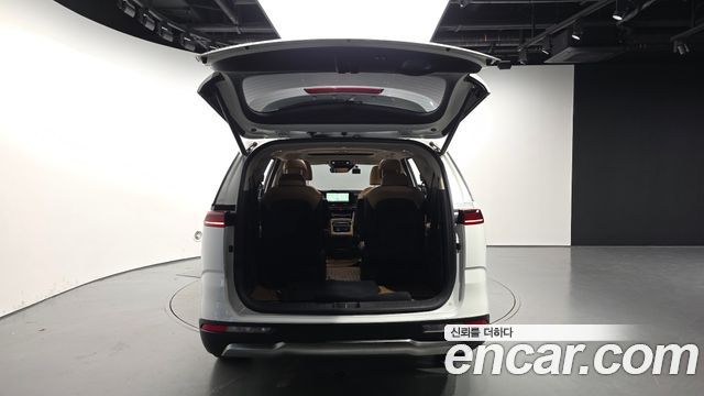 Kia Carnival (IV) Gasoline 9-Seater Signature 2023 — фото 24