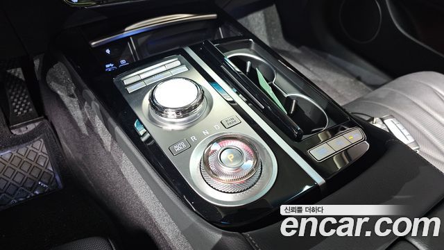 Genesis G80 (RG3) Gasoline 2.5 Turbo AWD 2023 — фото 9