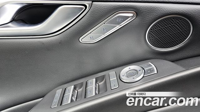 Genesis G80 (RG3) Gasoline 2.5 Turbo AWD 2023 — фото 18
