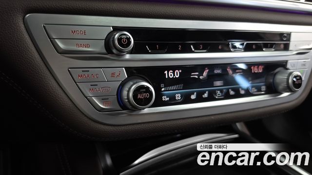 BMW 7 Series (G11) 740Li xDrive M Sport Package 2022 — фото 19