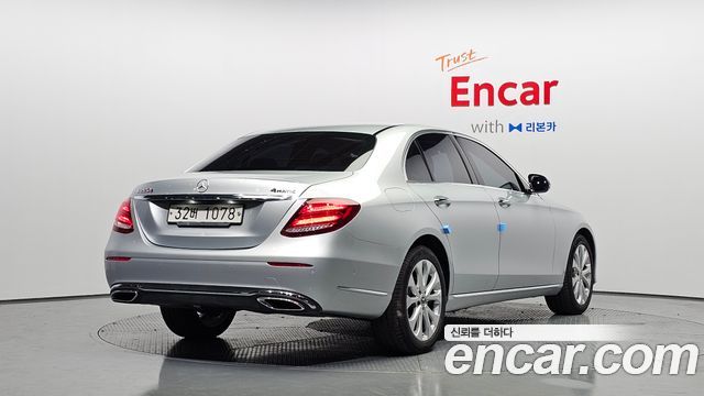 Mercedes-Benz E-Class (W213) E220d 4MATIC Exclusive 2017 — фото 2