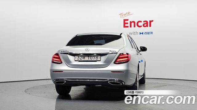 Mercedes-Benz E-Class (W213) E220d 4MATIC Exclusive 2017 — фото 4