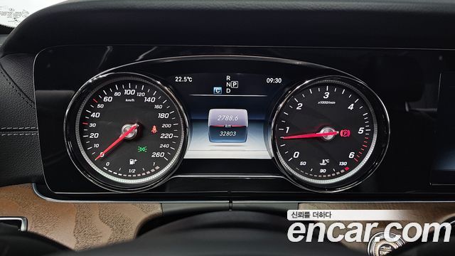 Mercedes-Benz E-Class (W213) E220d 4MATIC Exclusive 2017 — фото 8