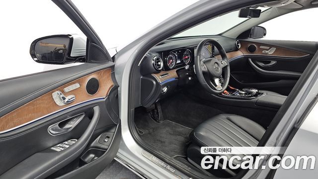 Mercedes-Benz E-Class (W213) E220d 4MATIC Exclusive 2017 — фото 11