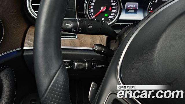 Mercedes-Benz E-Class (W213) E220d 4MATIC Exclusive 2017 — фото 18