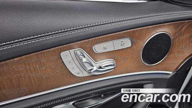 Mercedes-Benz E-Class (W213) E220d 4MATIC Exclusive 2017 — фото 20