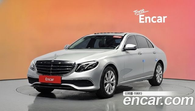 Mercedes-Benz E-Class (W213) E220d 4MATIC Exclusive 2017 — фото 1