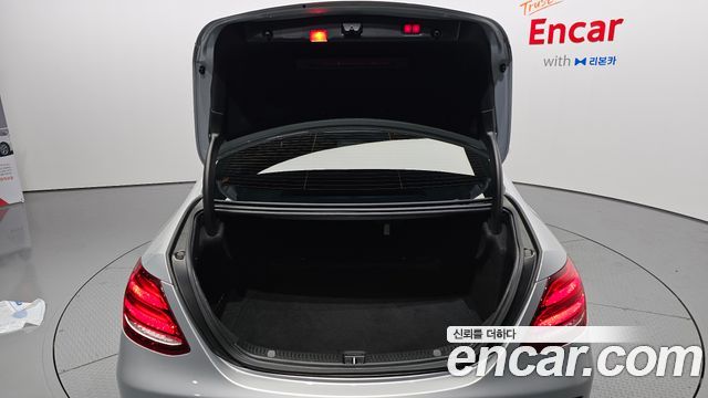 Mercedes-Benz E-Class (W213) E220d 4MATIC Exclusive 2017 — фото 30