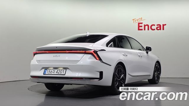 Kia K8 2.5 Gasoline 2WD Noblesse 2025 — фото 2
