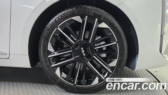 Kia K8 2.5 Gasoline 2WD Noblesse 2025 — фото 5