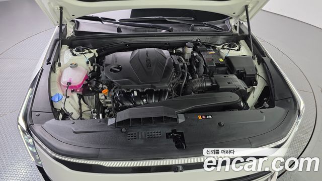 Kia K8 2.5 Gasoline 2WD Noblesse 2025 — фото 6