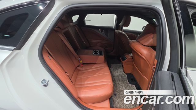 Kia K8 2.5 Gasoline 2WD Noblesse 2025 — фото 18