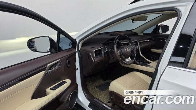 Lexus RX350 (IV) Executive 2018 — фото 10