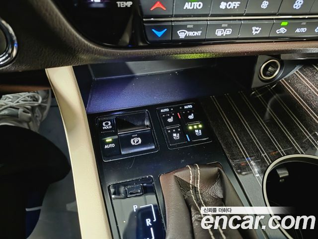 Lexus RX350 (IV) Executive 2018 — фото 24