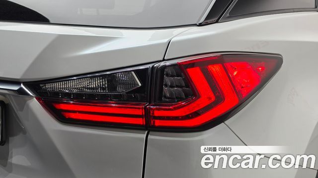 Lexus RX350 (IV) Executive 2018 — фото 29