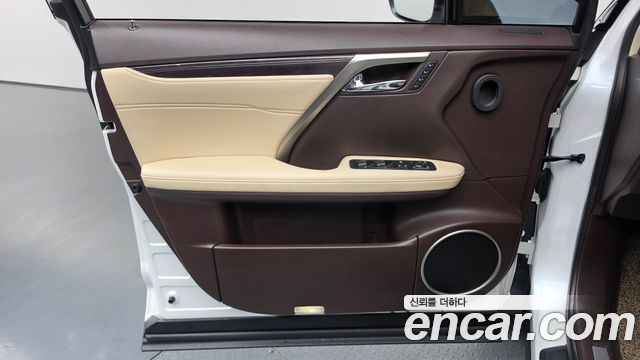 Lexus RX350 (IV) Executive 2018 — фото 30