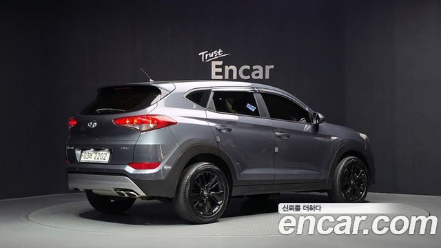 Hyundai Tucson Diesel 2.0 2WD Style 2017 — фото 2