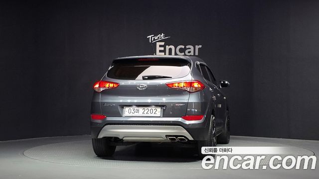 Hyundai Tucson Diesel 2.0 2WD Style 2017 — фото 4
