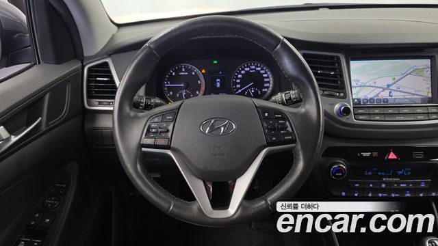 Hyundai Tucson Diesel 2.0 2WD Style 2017 — фото 13