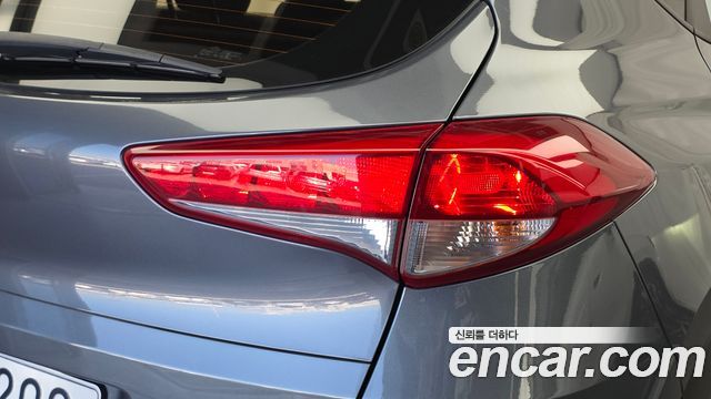 Hyundai Tucson Diesel 2.0 2WD Style 2017 — фото 23