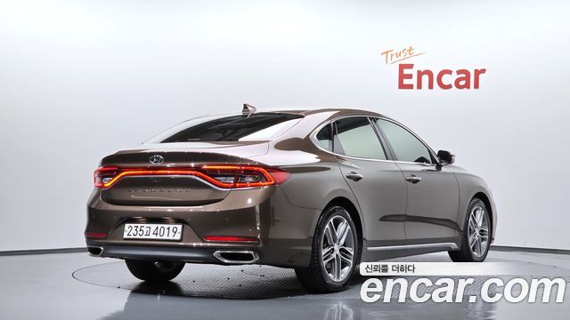 Hyundai Grandeur (IG) 2.4 Exclusive Special 2019 — фото 2