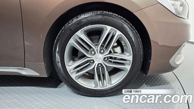 Hyundai Grandeur (IG) 2.4 Exclusive Special 2019 — фото 21