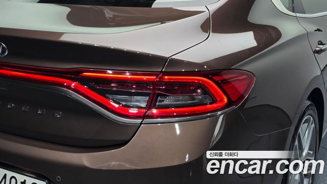 Hyundai Grandeur (IG) 2.4 Exclusive Special 2019 — фото 23