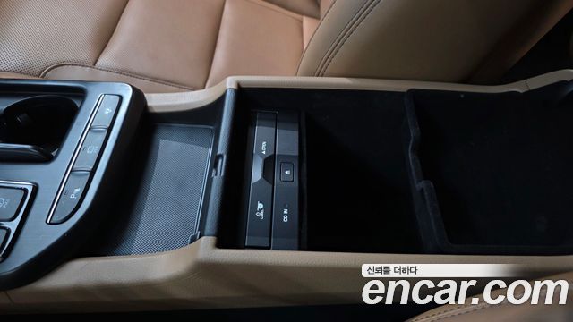 Hyundai Grandeur (IG) 2.4 Exclusive Special 2019 — фото 28