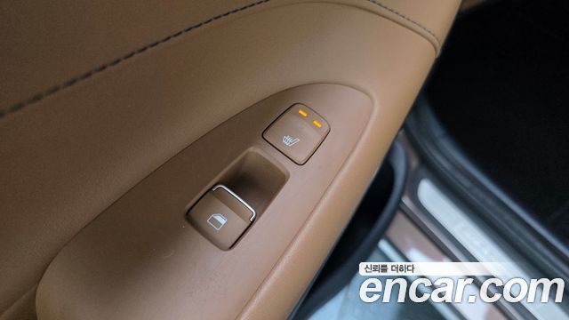 Hyundai Grandeur (IG) 2.4 Exclusive Special 2019 — фото 32