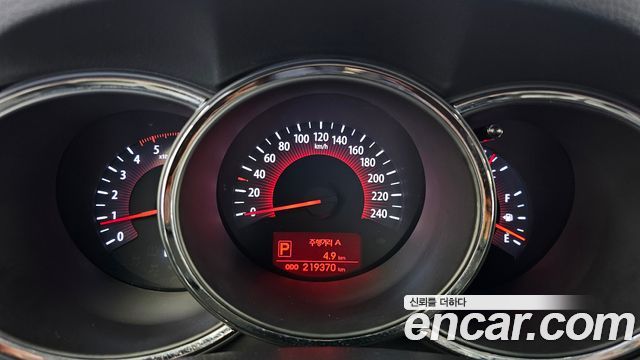 Kia Sorento R Diesel 2.0 2WD TLX High-Deluxe 2011 — фото 8
