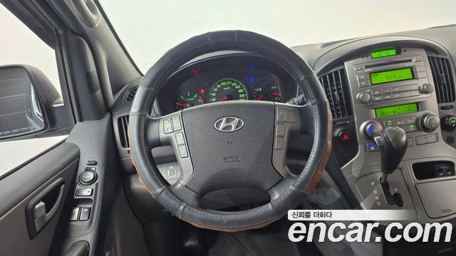 Hyundai Grand Starex 12-Seater Wagon CVX Premium 2013 — фото 12