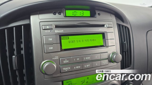 Hyundai Grand Starex 12-Seater Wagon CVX Premium 2013 — фото 17