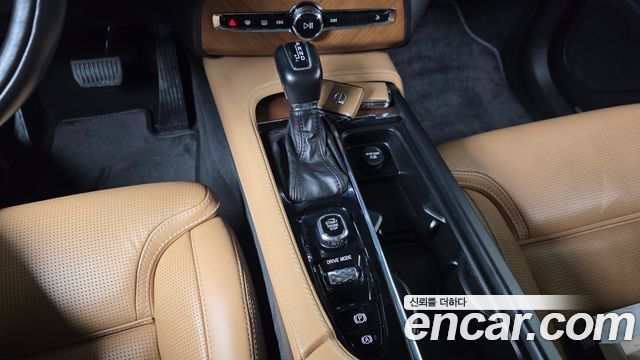 Volvo XC90 (II) D5 Inscription 2018 — фото 9