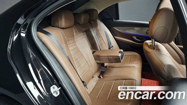 Mercedes-Benz E-Class (W213) E300 Avantgarde 2019 — фото 16