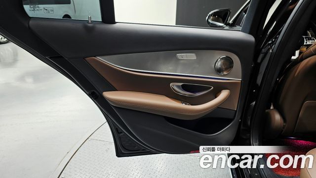 Mercedes-Benz E-Class (W213) E300 Avantgarde 2019 — фото 31