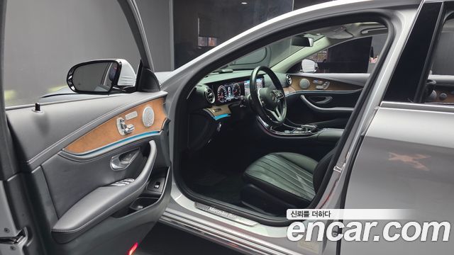 Mercedes-Benz E-Class (W213) E300 4MATIC Exclusive 2020 — фото 10