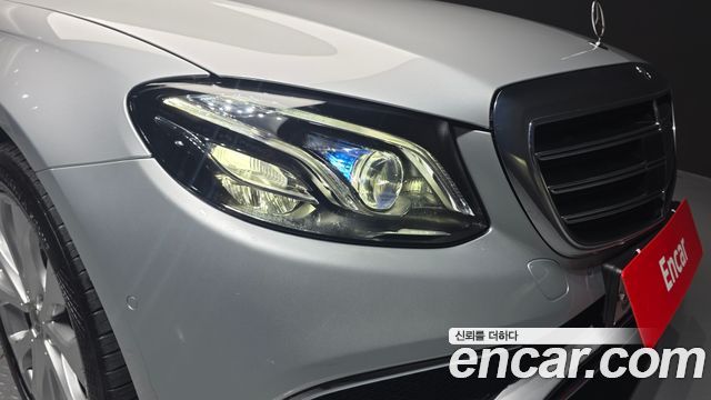 Mercedes-Benz E-Class (W213) E300 4MATIC Exclusive 2020 — фото 22
