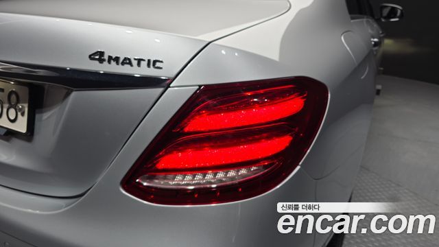 Mercedes-Benz E-Class (W213) E300 4MATIC Exclusive 2020 — фото 23