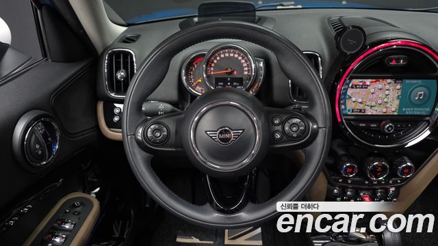 MINI Cooper Countryman HIGH 2nd 2019 — фото 17